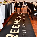 Hotel Reenskaug 3*