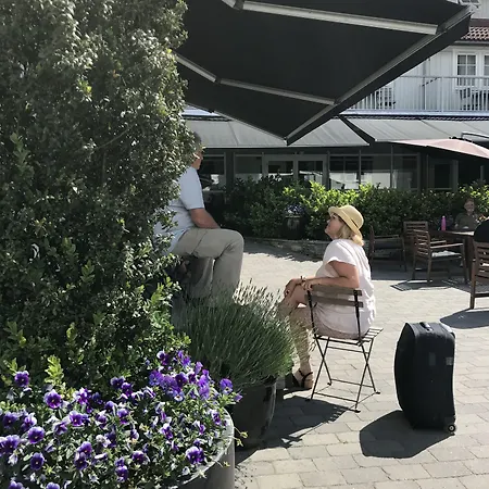 Reenskaug Hotel 3*