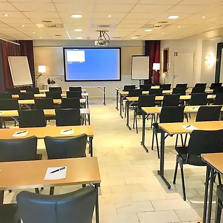 Reenskaug Hotel 3*
