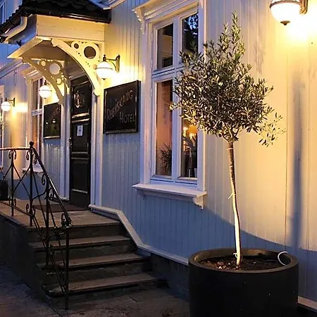 Reenskaug Hotel