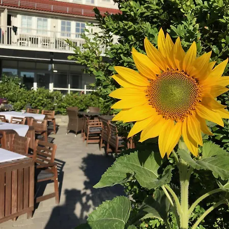 Reenskaug Hotel 3*